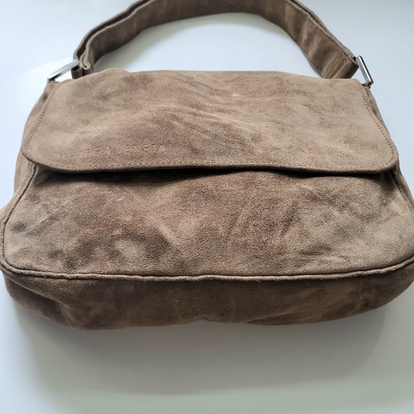 Bottega Veneta Brown Suede Shoulder Bag - Picture 3 of 14